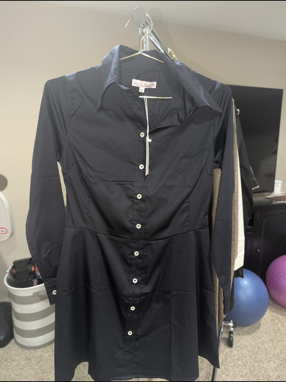 Free To Breathe Fashion Black Long-Sleeve Button Shirt Dress